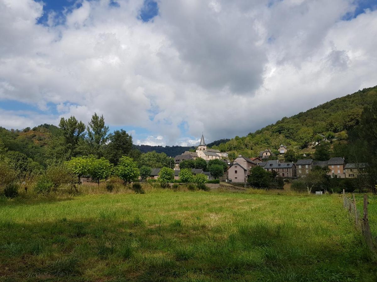 Village 17 Gites, Piscine, Restaurant , 2 Gites Avec Spa, 3Km De Conques Exterior photo